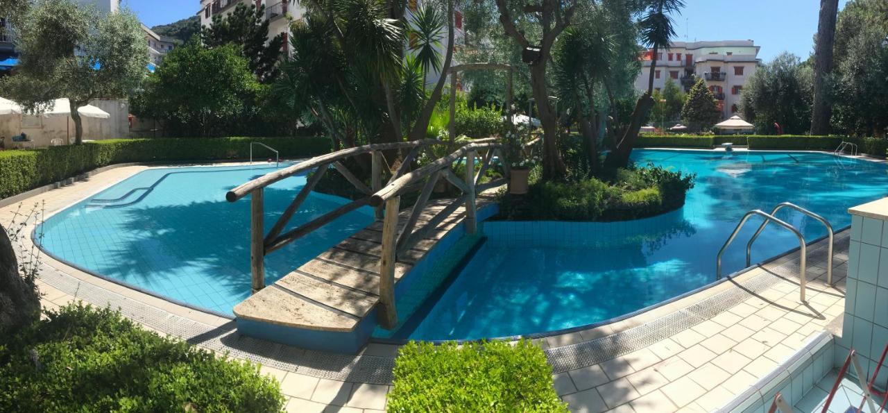 Sorrento Home E Flat Park And Pool Exterior foto